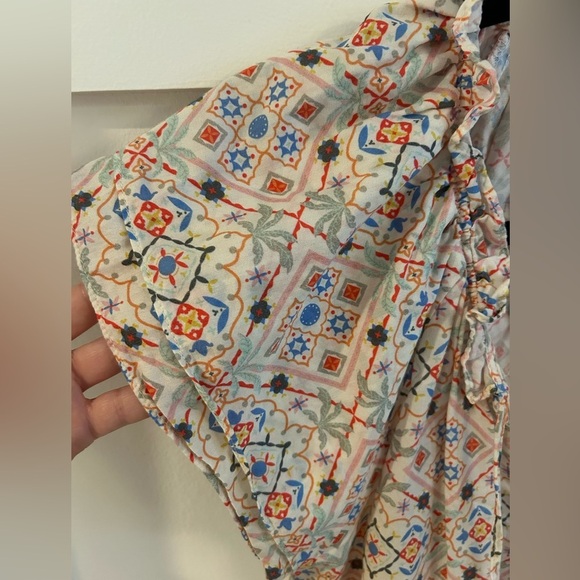 Finley Moroccan boho geometric flutter sleeve top - Picture 3 of 4